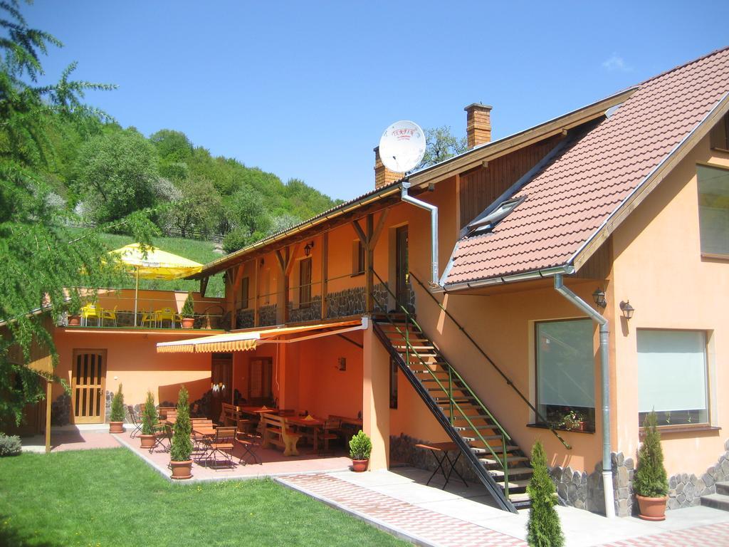 Băile Homorod Pensiunea Colt Alb מראה חיצוני תמונה