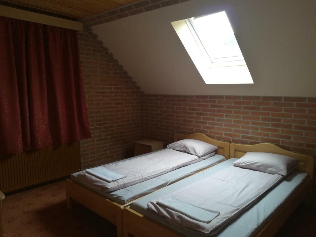 Băile Homorod Pensiunea Colt Alb מראה חיצוני תמונה